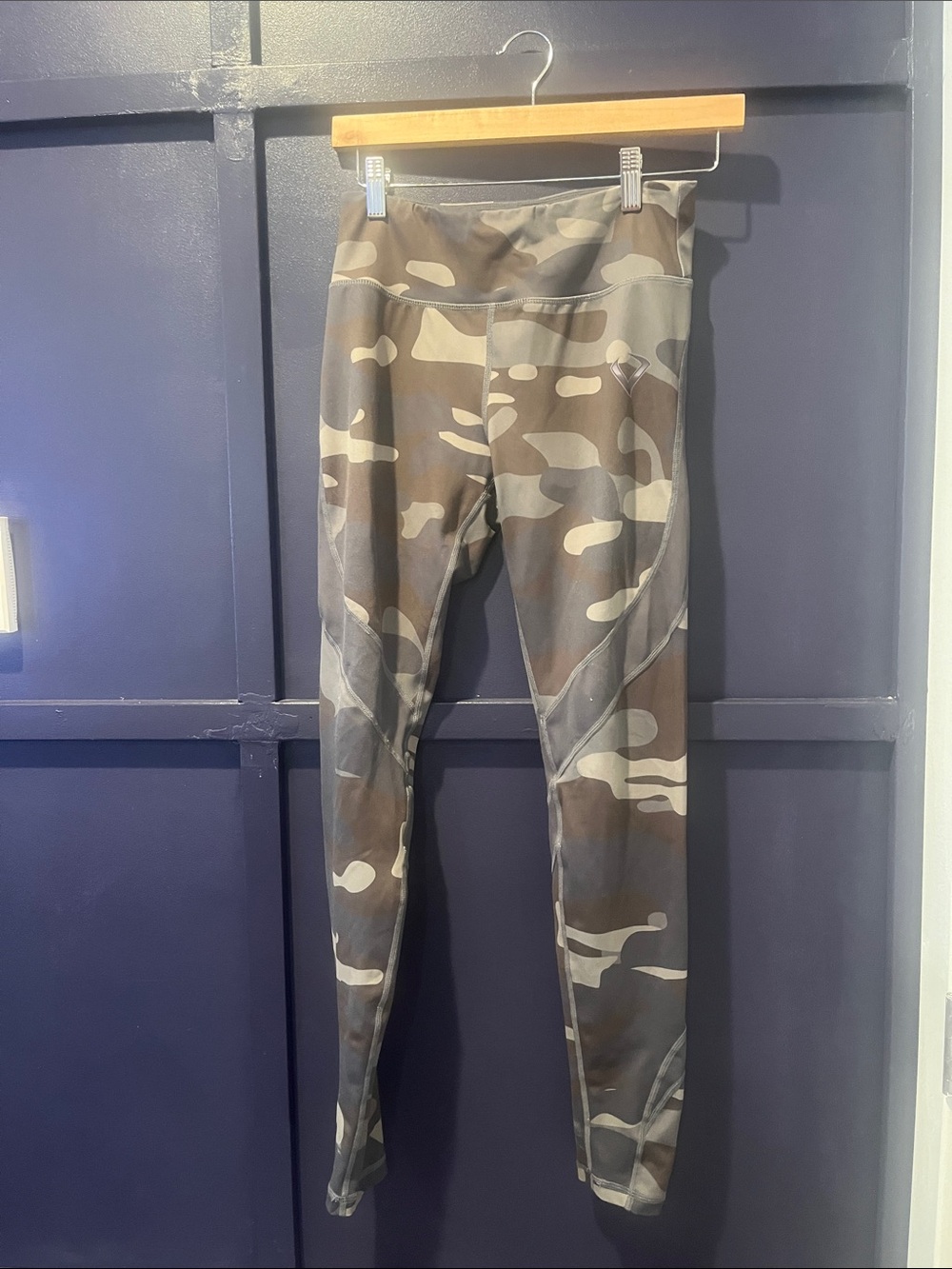 Camo Performance Leggings in Olive & Tan